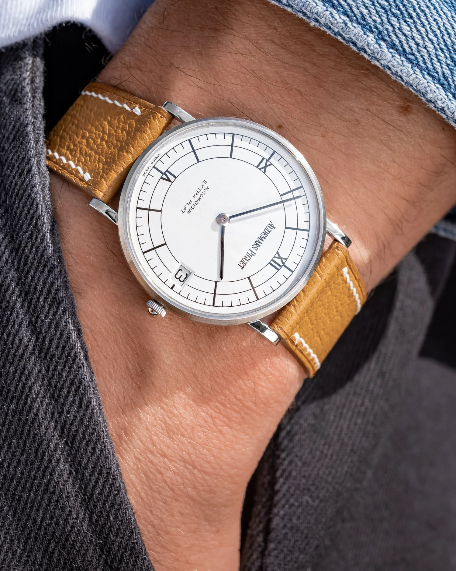 Early 1990's Audemars Piguet Ultra-Thin 14682 Platinum — Watch